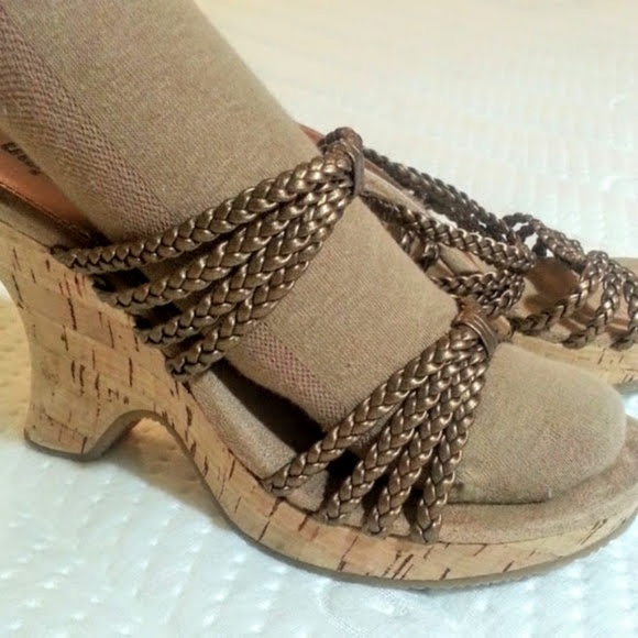 Unlisted braided bronze faux leather strap cork wedge sandals - Picture 4 of 7